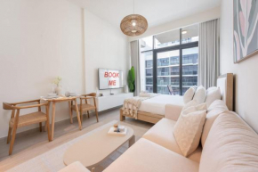 Vibrant Studio at Azizi Riviera in Maydan One, Near Burj Khalifa